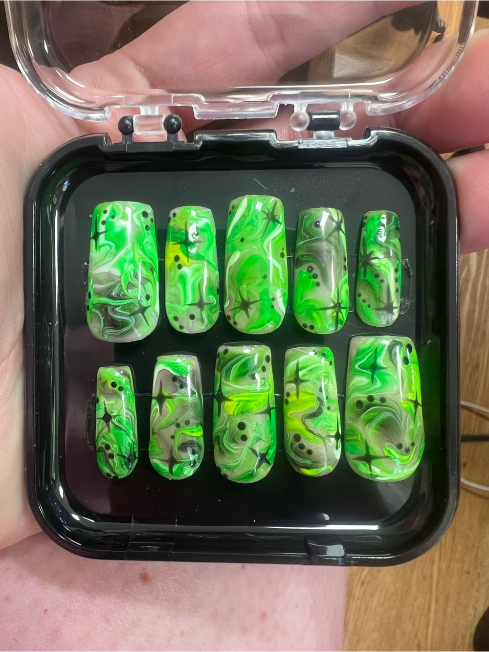 Neon Swirl Press-On Nail Set - Green Marble